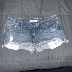 BullHead Black jean shorts